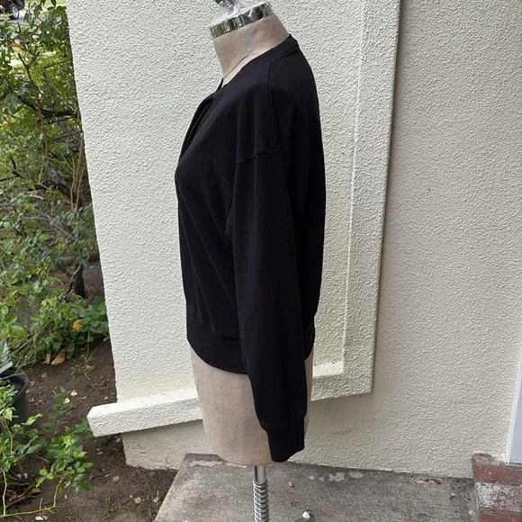 LEEN Loopwheel Black Women's sweatshirt with top buttons. Made in USA from Saks - Picture 4 of 10